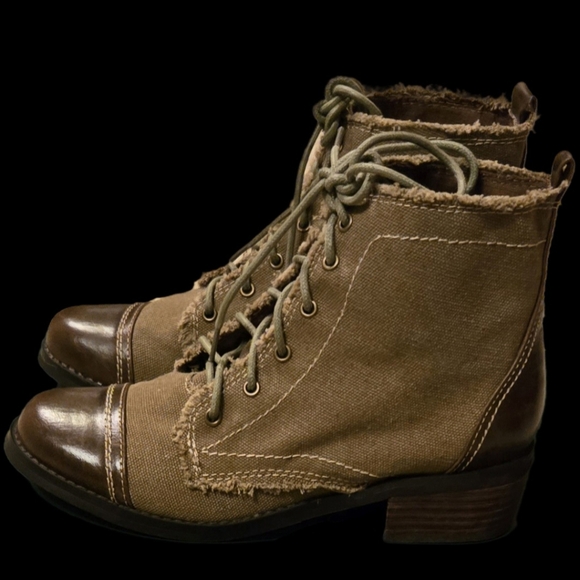 Sbicca Allman Vintage Collection Brown Two-Tone Lace-Up Ankle Boots - Picture 6 of 9